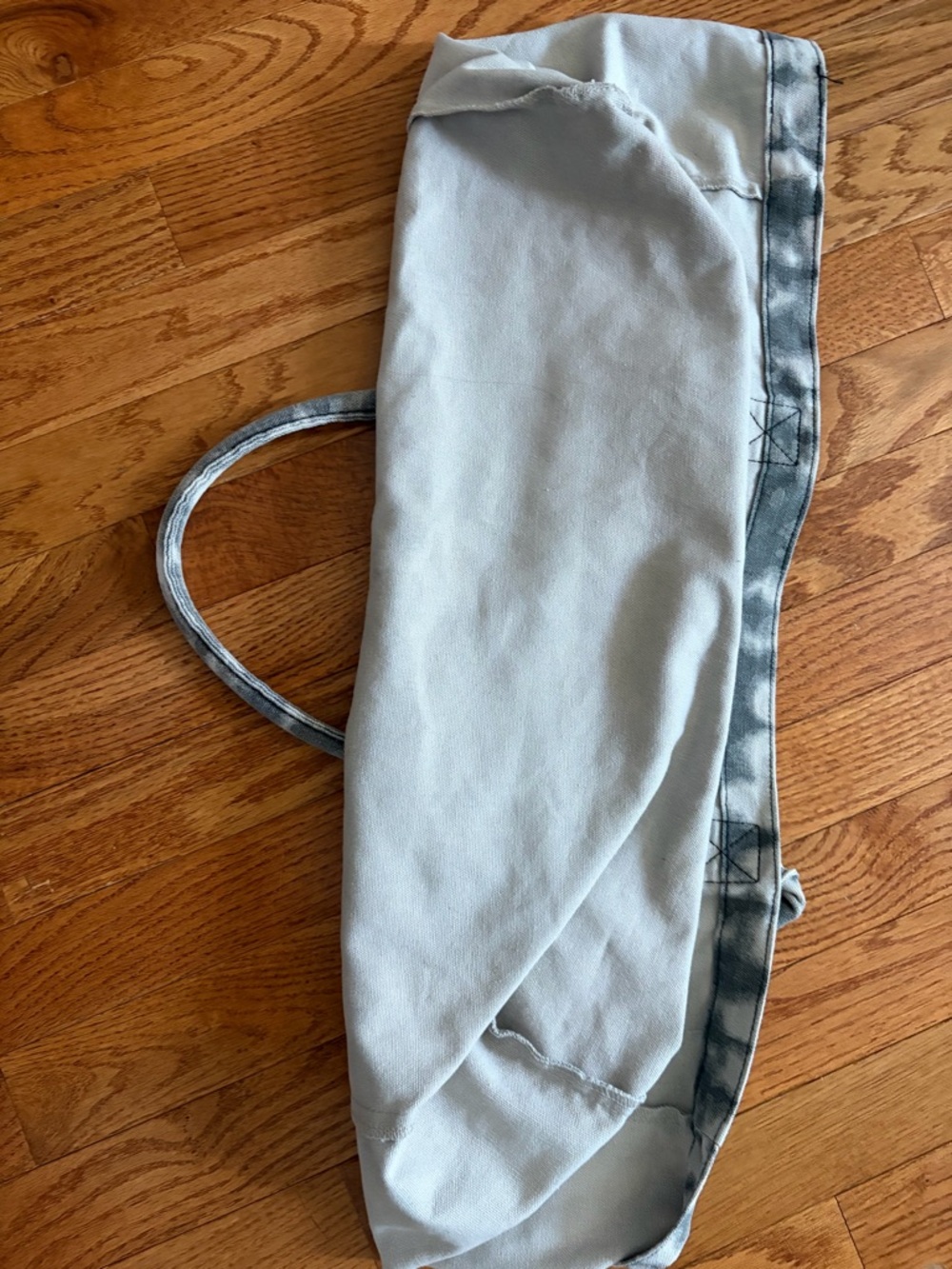 ALO Yoga Gray Tie-Dye Canvas Tote - Picture 6 of 7